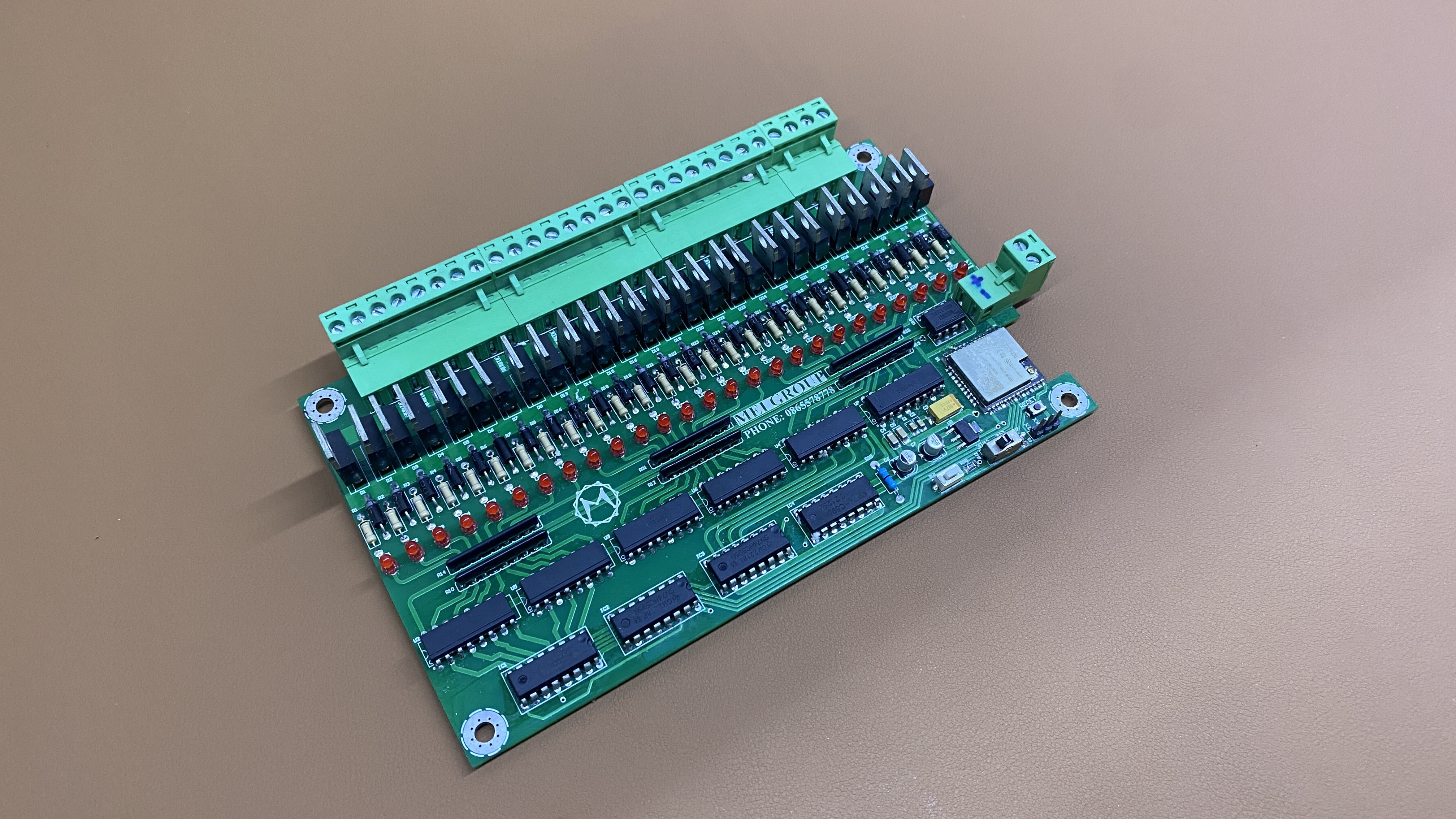 Mạch điều khiển tủ điện cho trang trại 