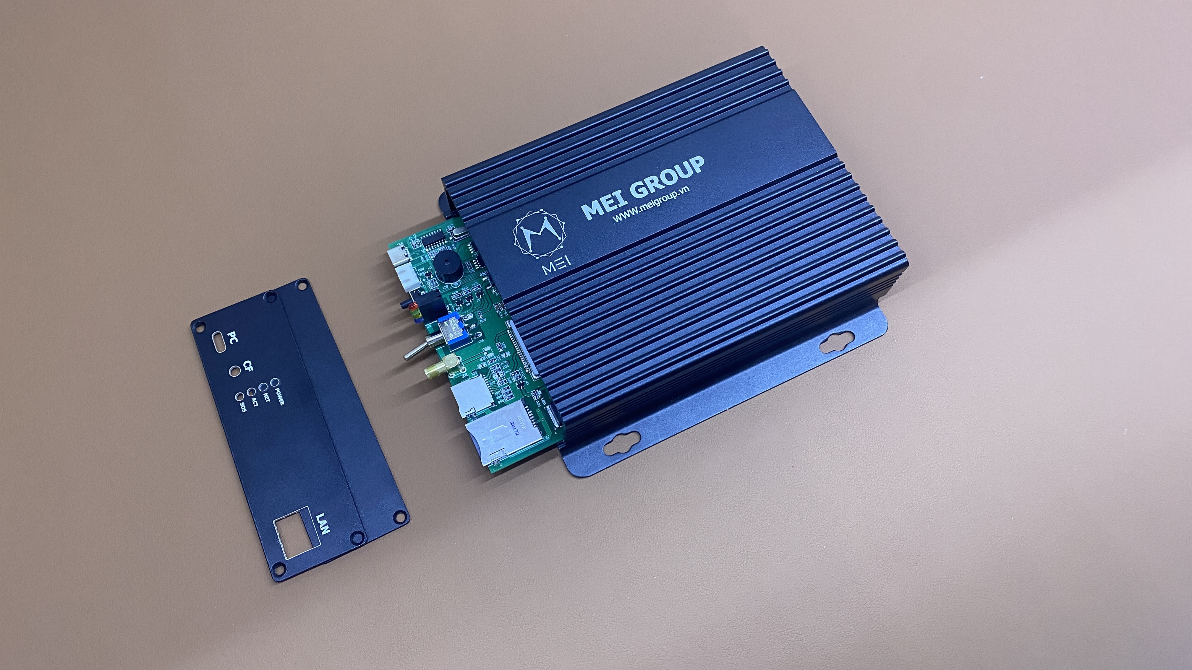 Bộ ioT getway cho nhà máy và cho chiếu sáng v3